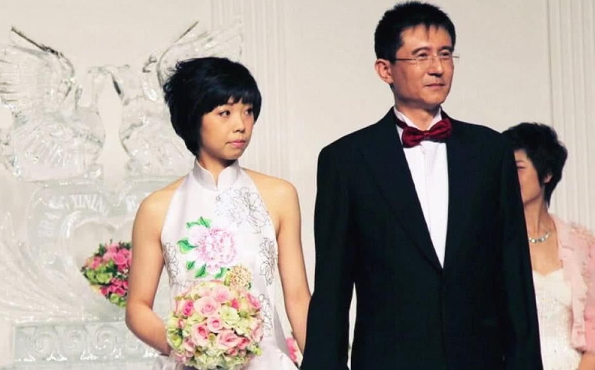 2008奥运会举重冠军裁判_奥运举重冠军女子2008_裁判奥运举重冠军会2008年